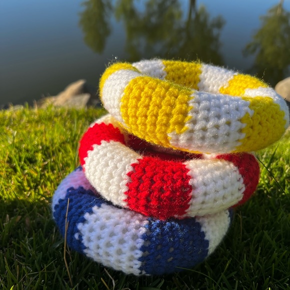 Hand Crocheted Summer Pool Floaty Coaster! - Picture 10 of 17
